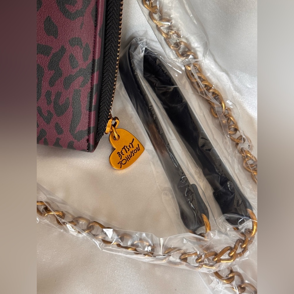 NWT Betsey Johnson🕷️ Spider Crossbody with Removable Chain - Picture 7 of 11